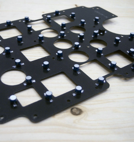 Circuito con iluminación para panel NVIS